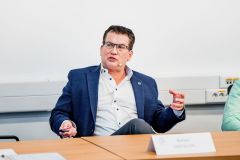 2025-11-13EBTTroundtable_img-11